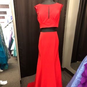Red Formal Gown 2 piece Elegant with small Train